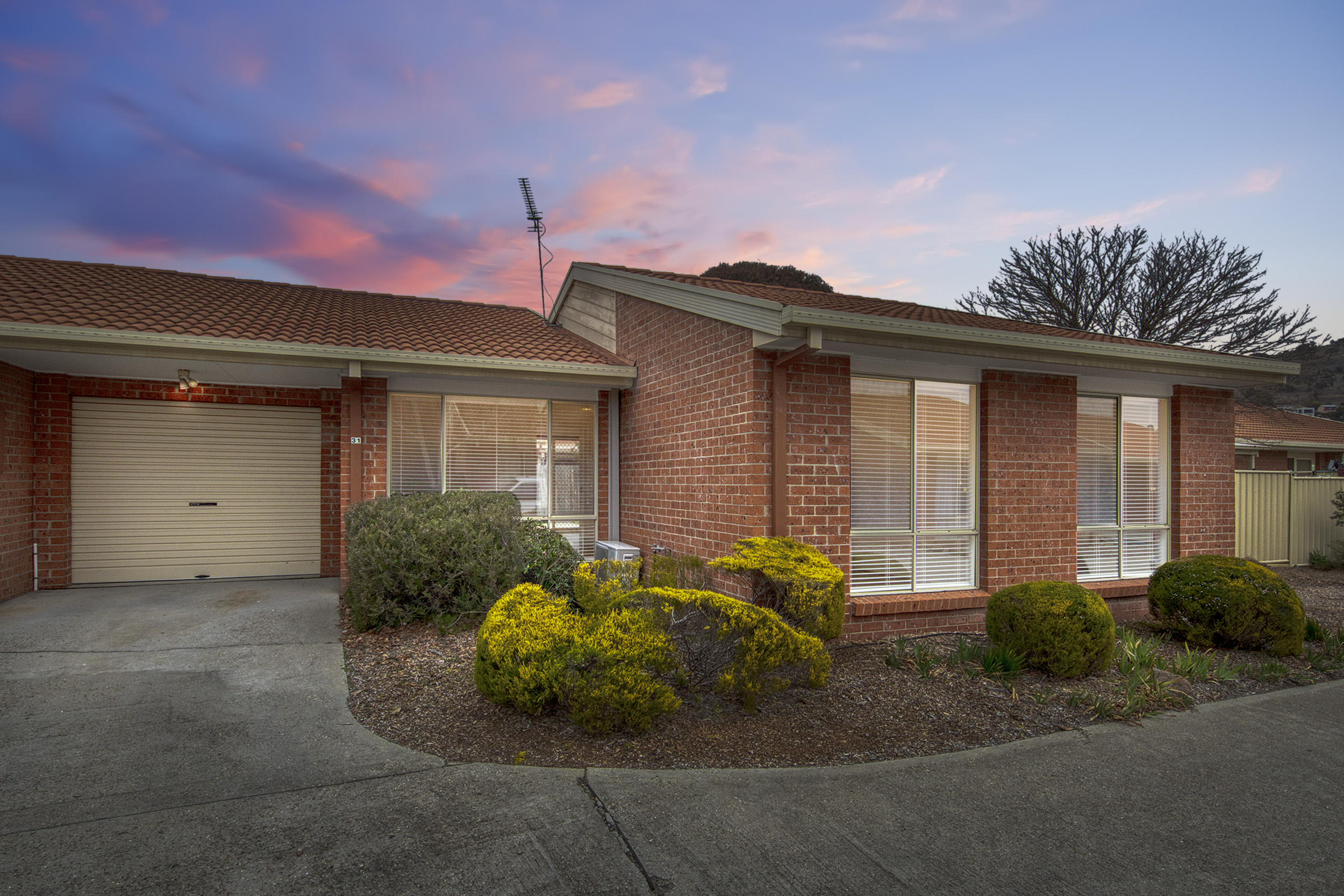 31/29 Popplewell Pl, Gordon - Image 1